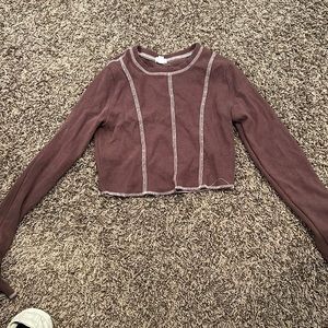 Garage long sleeve crop top